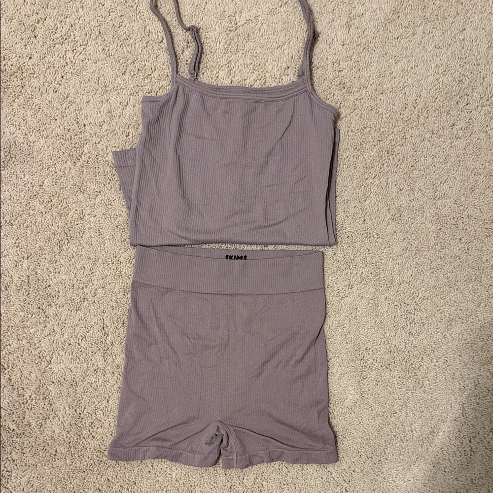 Skims 2 piece set